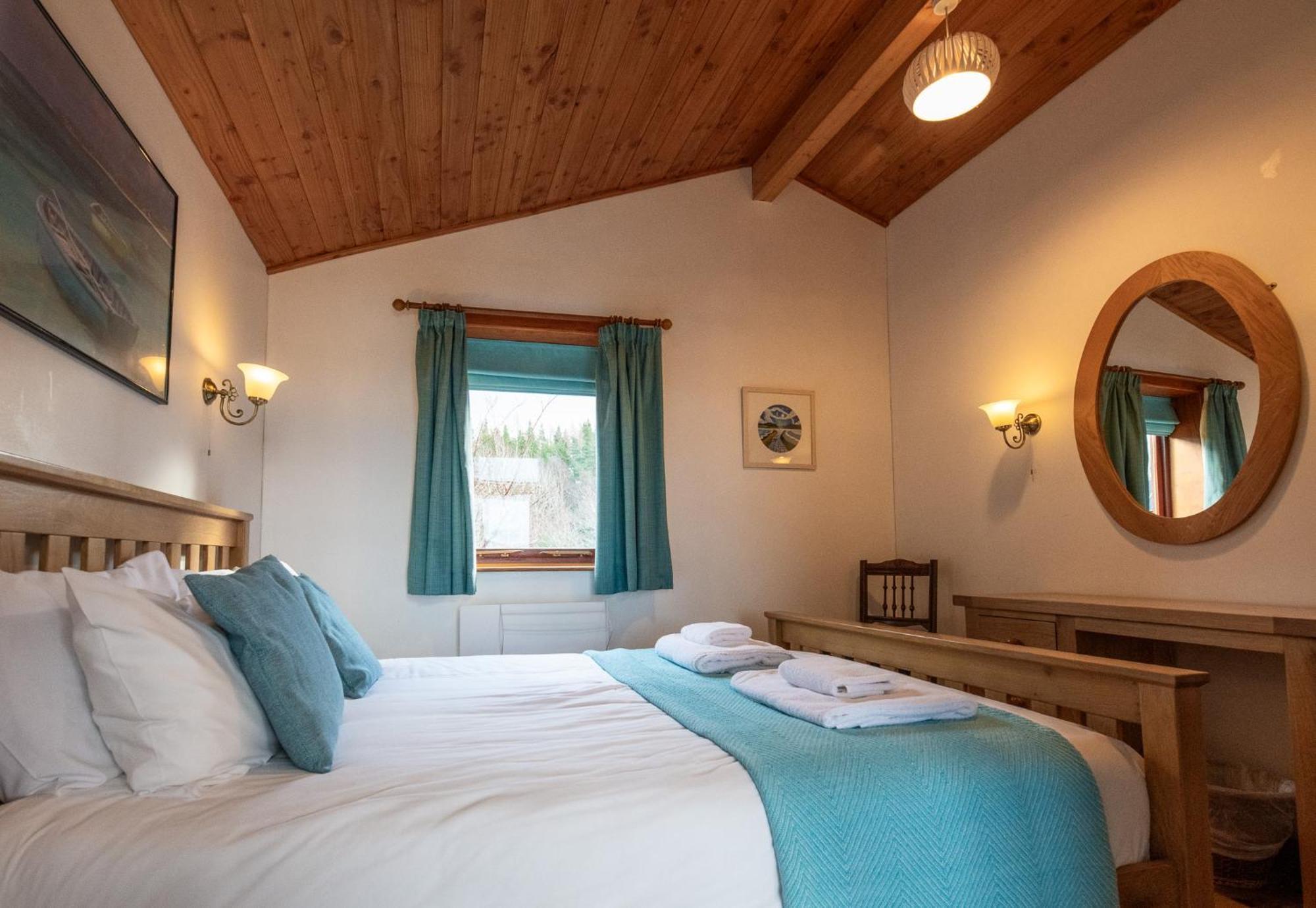קינקרייג Loch Insh Chalets Ltd מראה חיצוני תמונה