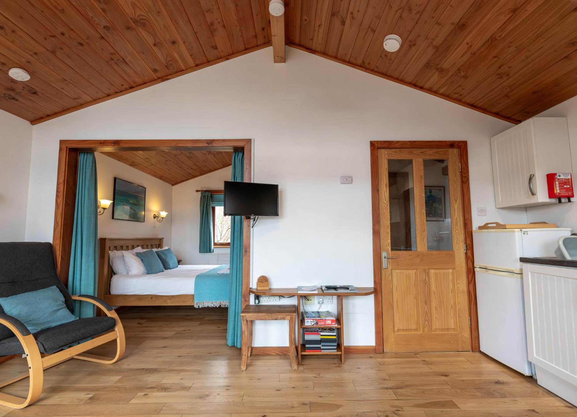 קינקרייג Loch Insh Chalets Ltd חדר תמונה